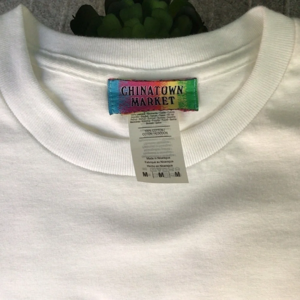 Chinatown White T-shirt Size modicum - Picture 4 of 4